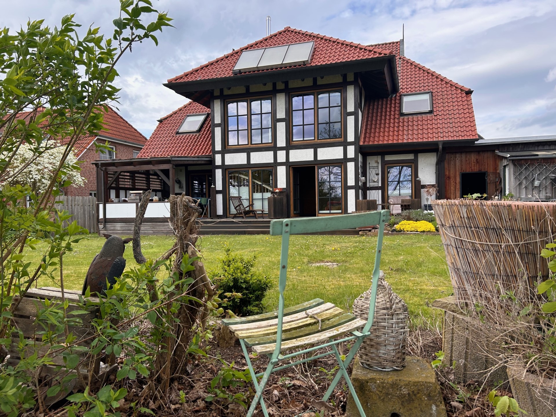 Exklusives Einfamilienhaus mit großen Garten in Klein Ilsede