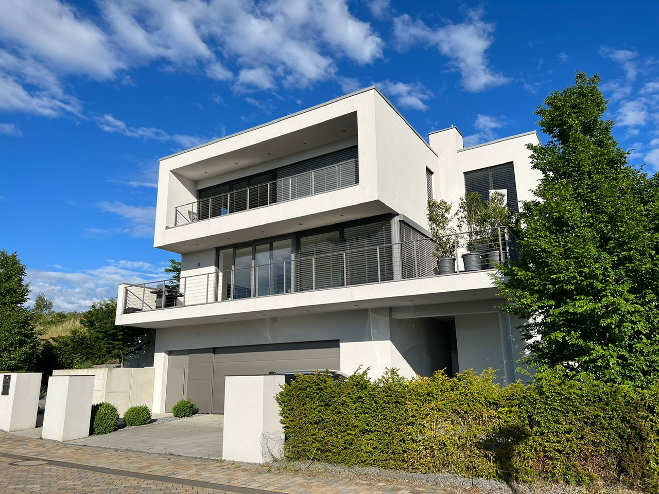 Bauhaus-Villa mit Seeblick